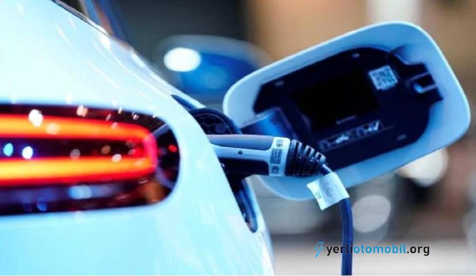 Mercedes 2030 yılında tamamen elektrikli araç üretecek!