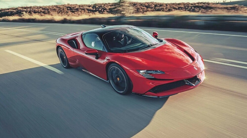 Ferrari Sıfır Karbon Hedeflerine Ayak Uydurdu!